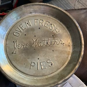 Hard to find OVEN FRESH JERR WATTERS PIE TIN